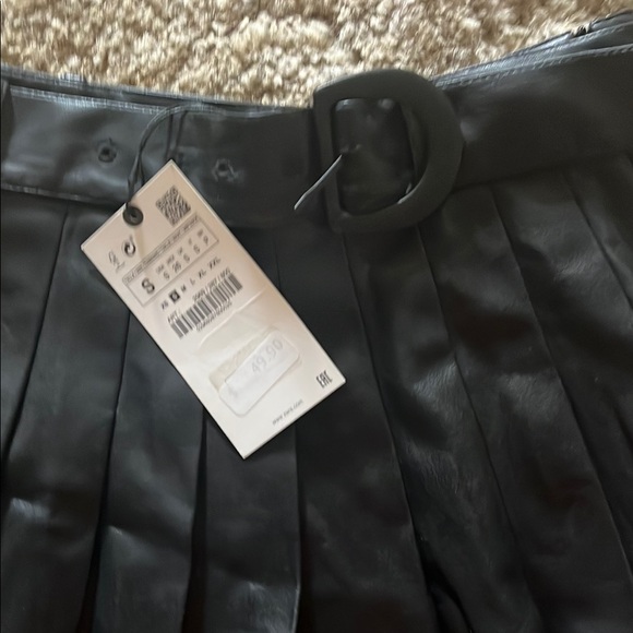 Zara Black Skater Mini Skirt with Tie Front - Picture 4 of 4